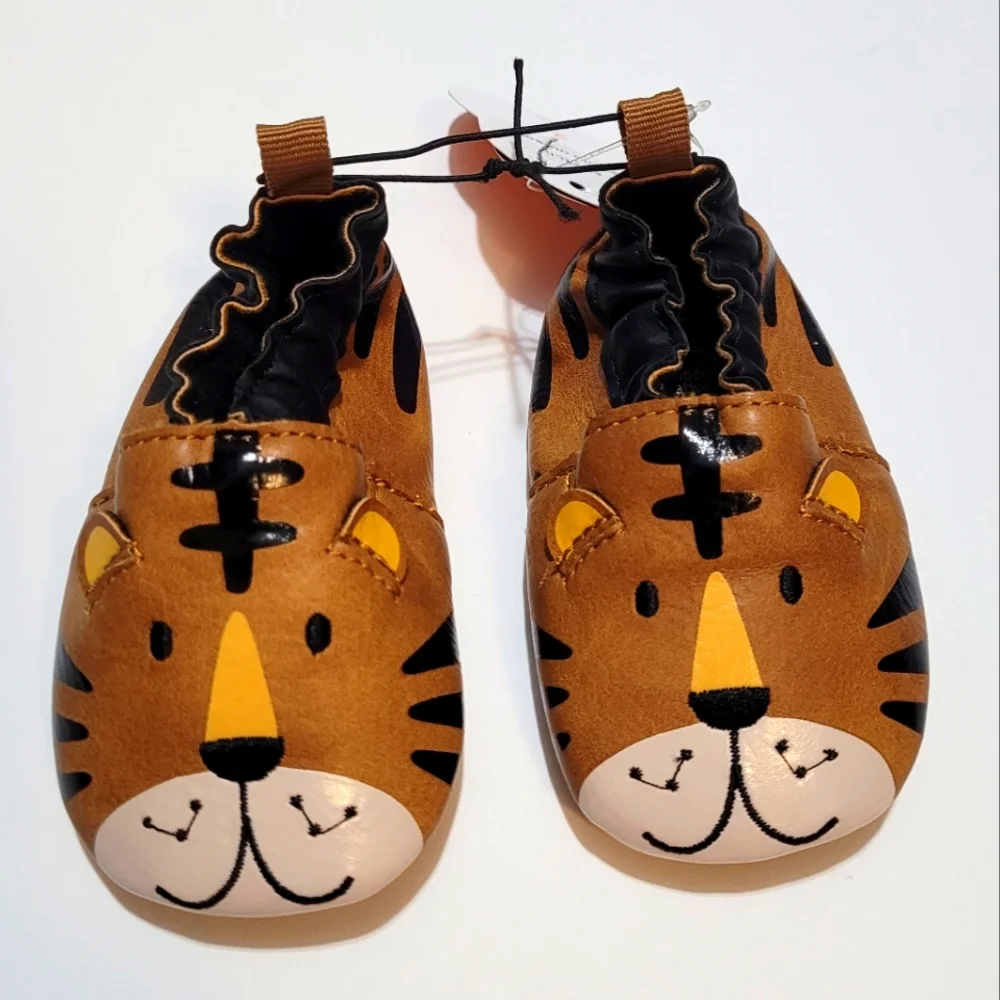 Infant Flexable Tiger Moccasins Size 2 (3M)